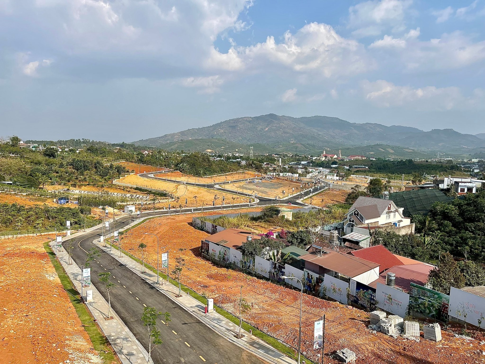 LaMia Bảo Lộc Cap nhat tien do thi cong Du an La Mia Bao Loc thang 3 nam 2023 14 - LaMia Bảo Lộc