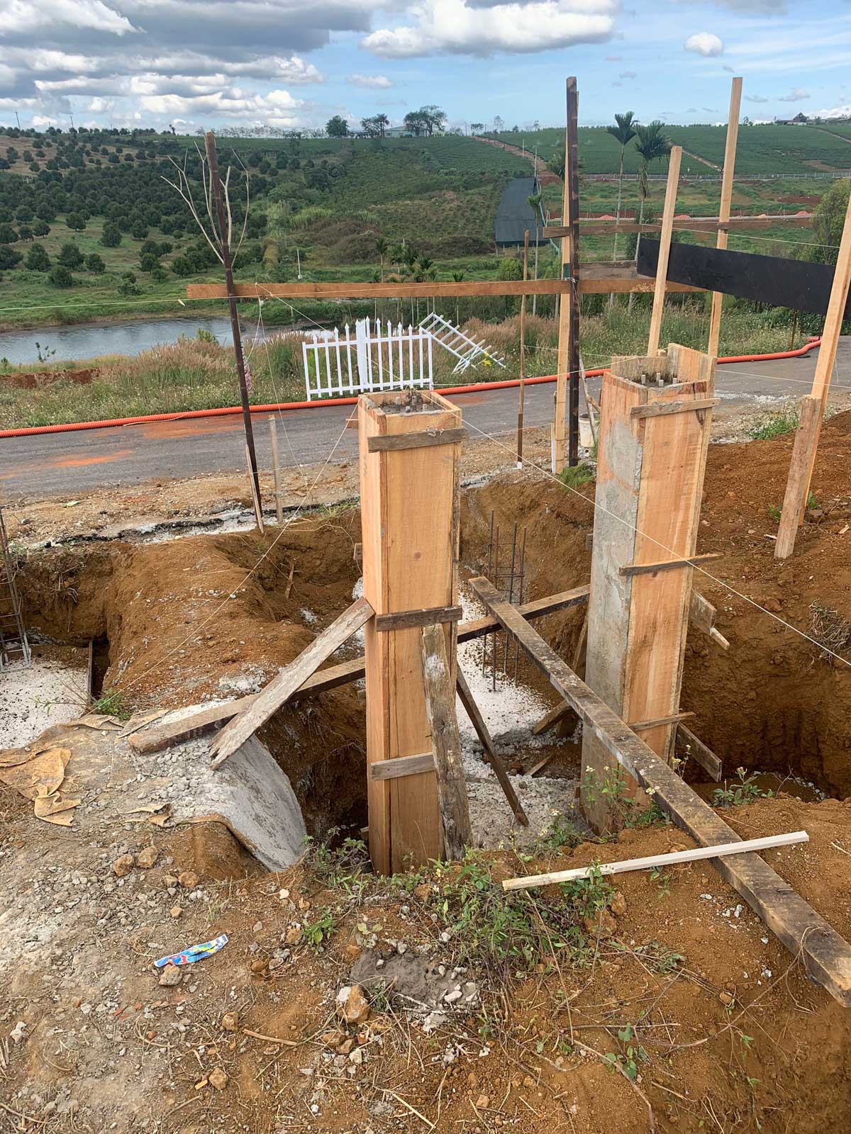 Cap nhat tien do thi cong Lang sinh thai Kingdom Ecolake Village Nam 2021 - Kingdom Ecolake Village