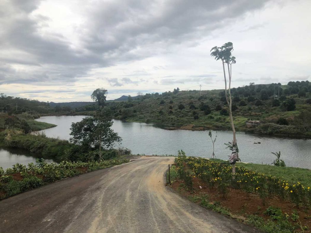 Cap nhat tien do thi cong tai Lang sinh thai Kingdom Ecolake Village - Kingdom Ecolake Village