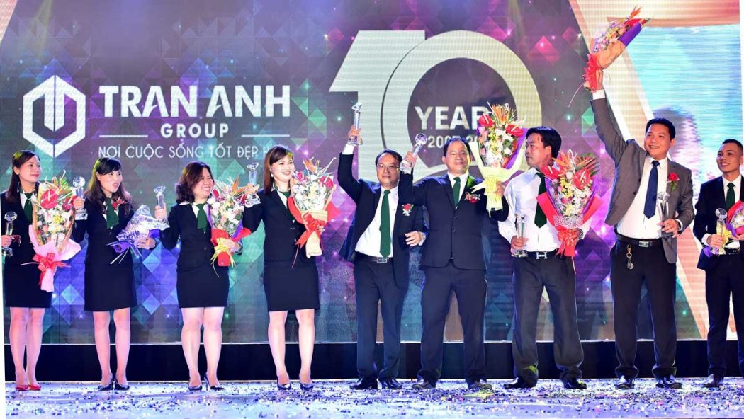 TẬP ĐOÀN BẤT ĐỘNG SẢN TRẦN ANH tap doan tran anh ky niem 10 nam - TẬP ĐOÀN BẤT ĐỘNG SẢN TRẦN ANH